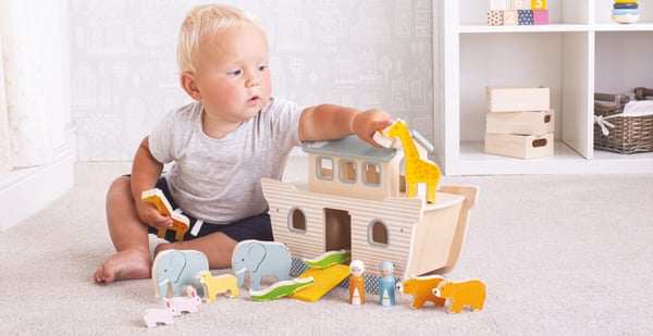 Traditional Toys for Baby That Stand the Test of Time