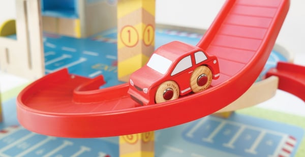 How to Choose Wooden Toy Vehicles by Age (1–5 Years)