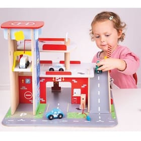 Park & Play Garage image 2