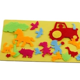 Fuzzy Felt Farmyard image 2