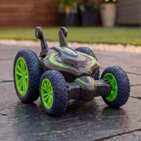 RC Stunt Car (Green) image 1