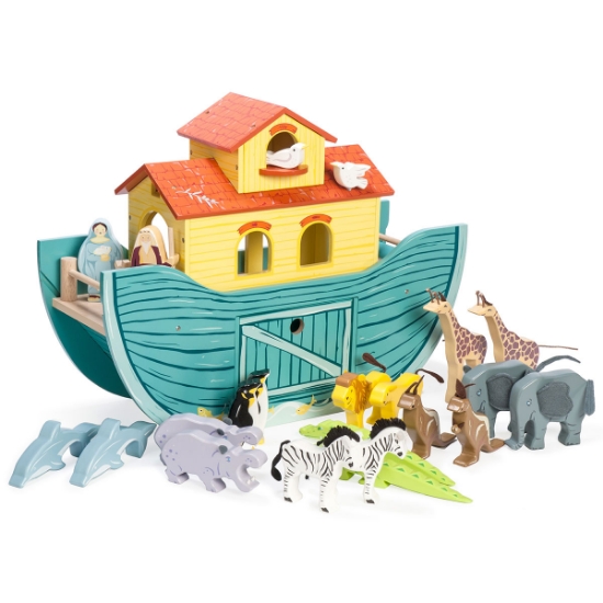 Noah’s Great Ark & Animals 