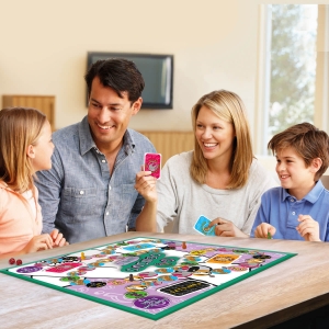 Family Playing Go Genius - Animals